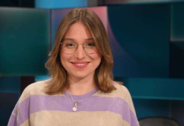Influencerin Bianca Heinicke, Webvideoproduzentin, ihren Kanal BibisBeautyPalace auf Youtube haben mehr als 5 Mio. Menschen abonniert, auf Instagram hat sie fast 8 Mio. Follower, zu Gast in der ARD Talkshow Hart aber Fair mit dem Thema Rabattschlacht und Bestellwahn: Was ist der wahre Preis der Schnäppchen?
