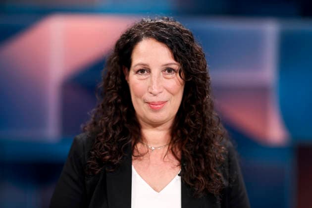 Juristin Tatjana Halm von der Verbraucherzentrale Bayern in der ARD-Talkshow hart aber fair in den WDR-Studios Köln. Köln, 24.11.2025 NRW Deutschland Copyright: xChristophxHardtx