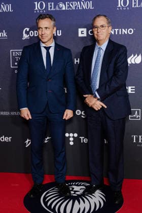 El Espanol organizes a gala to celebrate its tenth anniversary The regional minister for the Environment, Agriculture and the Interior of the Community of Madrid, Carlos Novillo i , and the president of the Madrid Assembly, Enrique Ossorio d , pose during the celebration of the 10th anniversary of El Espanol, at the Palacio de Cibeles, on November 24, 2025, in Madrid Spain The newspaper, chaired and directed by Pedro J Ramírez, commemorates its tenth anniversary with a gala attended by various political personalities to celebrate the newspapers history 24 NOVEMBER 2025 EL ESPAÑOL X ANIVERSARIO DIARIO PERIODISMO COMUNICACIÓN Carlos Lujá Madrid Madrid Espana Copyright: xCarlosxLujanx 7123900