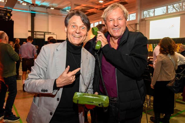 ABB Wolfgang Bahro Schauspieler und Saenger Bernhard Brink zu Gast bei der Feier 30 Jahre Die Arche am 25.11.2025 in Berlin - Der Verein Die Arche Christliches Kinder und Jugendwerk e. V. der Verein wurde 1995 in Berlin-Hellersdorf gegruendet, das sich gegen Kinderarmut in Deutschland engagiert Berlin Deutschland