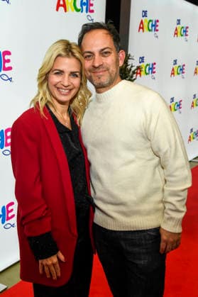 ABB Susan Sideropoulos und ihr Ehemann Jakob Shtizberg zu Gast bei der Feier 30 Jahre Die Arche am 25.11.2025 in Berlin - Der Verein Die Arche Christliches Kinder und Jugendwerk e. V. der Verein wurde 1995 in Berlin-Hellersdorf gegruendet, das sich gegen Kinderarmut in Deutschland engagiert Berlin Deutschland