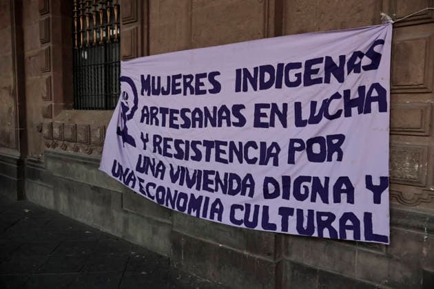 November 25, 2025, Mexico, Cdmx, Mexico: The government of President CLAUDIA SHEIMBAUM covered the buildings surrounding the National Palace with metal barriers to prevent damage during the demonstration for the International Day for the Elimination of Violence against Women, also known as 25N. Additionally, city police are deployed in the streets surrounding the Zo³calo in Mexico City to contain any potential attacks, along with firefighters with extinguishers and emergency medical teams. As of September of this year, 513 cases of femicide have been registered in Mexico. The states with the highest incidence are the State of Mexico, which has a double gender violence alert, making it the most dangerous place to be a woman in the enti - ZUMAp204 20251125_zip_p204_021 Copyright: xJosuexPerezx