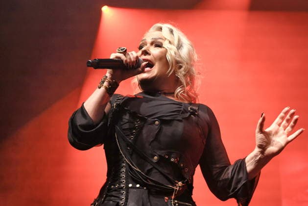 25.11.2025, Kim Wilde, Saengerin, im Konzert live in der Columbiahalle in Berlin, Berlin