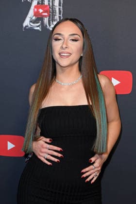 Florentina auf dem Roten Teppich zum YOUTUBE MUSIC AWARD DINNER im Grill Royal in Berlin am 25.11.2025