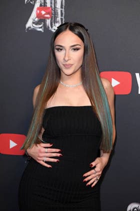 Florentina auf dem Roten Teppich zum YOUTUBE MUSIC AWARD DINNER im Grill Royal in Berlin am 25.11.2025