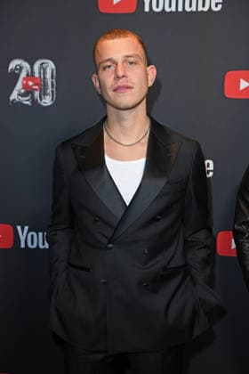 Gregor Hägele auf dem Roten Teppich zum YOUTUBE MUSIC AWARD DINNER im Grill Royal in Berlin am 25.11.2025