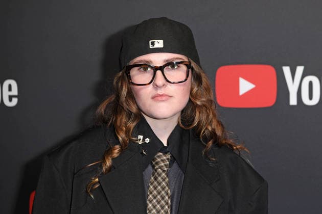 Luna (Alina Striedl) auf dem Roten Teppich zum YOUTUBE MUSIC AWARD DINNER im Grill Royal in Berlin am 25.11.2025