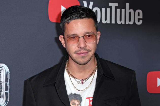 Nico Santos auf dem Roten Teppich zum YOUTUBE MUSIC AWARD DINNER im Grill Royal in Berlin am 25.11.2025