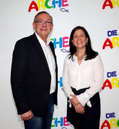 Bernd Siggelkow, Katharina Guenther-Wuensch bei der Feier 30 Jahre Die Arche in Berlin.