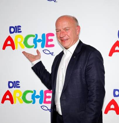 Berlins Regierendem Buergermeister Kai Wegner bei der Feier 30 Jahre Die Arche in Berlin.