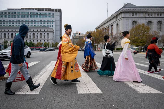 SAN FRANCISCO, CA - NOVEMBER 16: Hanfu enthusiasts showcase costumes during the annual Hanfu parade organized by Northern California Hanfu Association on November 16, 2025 in San Francisco, California.  Copyright: xVCGx 111605922252