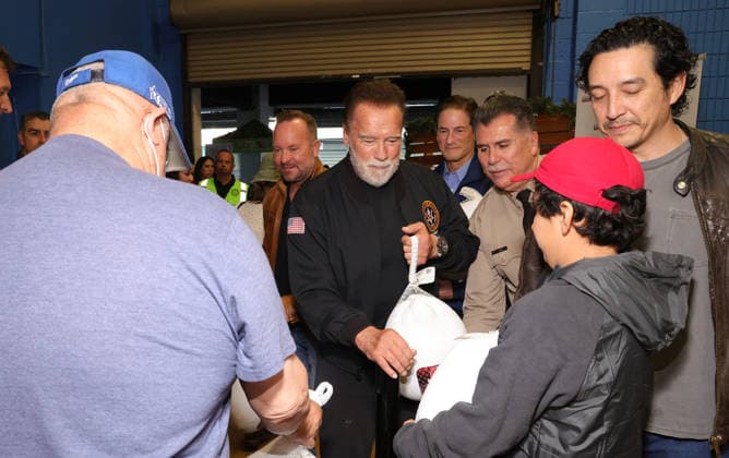 44th Annual Miracle on 1st Street Turkey Giveaway! 25 November 2025 . Los Angeles, California - Governor Arnold Schwarzenegger, Nathan Hochman, Sheriff Robert G. Luna, Gabriel Luna At 44th Annual Miracle on 1st Street Turkey Giveaway! held at The Hollenbeck Youth Center in Los Angeles., Credit:Sadou Faye Avalon United States, CA, Los Angeles, The Hollenbeck Youth Center  Copyright: xSadouxFayex xAvalonx 1054631916