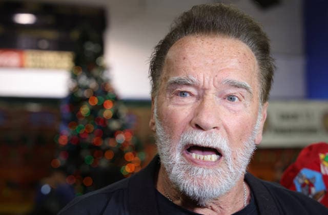 44th Annual Miracle on 1st Street Turkey Giveaway! 25 November 2025 . Los Angeles, California - Governor Arnold Schwarzenegger At 44th Annual Miracle on 1st Street Turkey Giveaway! held at The Hollenbeck Youth Center in Los Angeles., Credit:Sadou Faye Avalon United States, CA, Los Angeles, The Hollenbeck Youth Center  Copyright: xSadouxFayex xAvalonx 1054632102