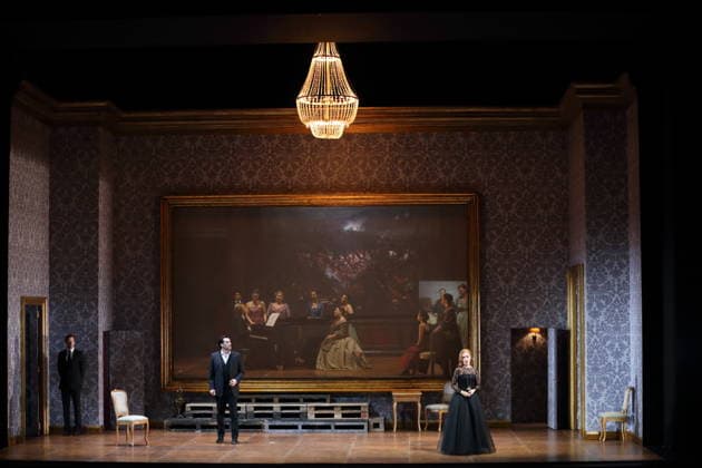 Jonathan Tetelman (als Graf Loris Ipanov) und Vida Mikneviciute (als Fürstin Fedora Romazov) während der Fotoprobe für Fedora in der Deutschen Oper in Berlin, 25. November 2025. Melodramma in drei Akten von Umberto Giordano. Musikalische Leitung John Fiore. Inszenierung Christof Loy. Bühne und Kostüme Herbert Murauer. Premiere ist am 27. November 2025. Deutsche Oper Berlin Fedora