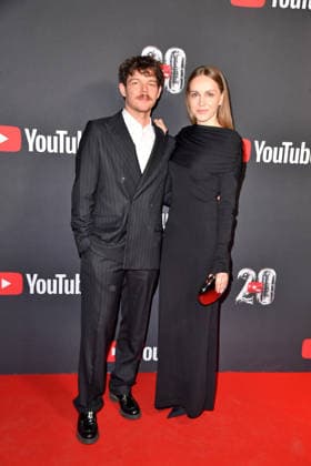 Georg Listing von der band Tokio Hotel und Susanne Knispel beim YouTube Music Award Dinner im Restaurant Grill Royal in Berlin 25.11.2025