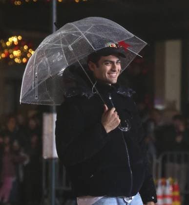 Macy s 99th Thanksgiving Day Parade rehearsals on 34th Street outside of Macy s in the pouring rain Featuring: Matteo Bocelli Where: New York, New York, United States When: 25 Nov 2025 Credit: Adam Nemser INSTARimages EDITORIAL USE ONLY. NOT FOR USE BY NEWSPAPERS BASED IN THE UK. Copyright: xx instar55293876