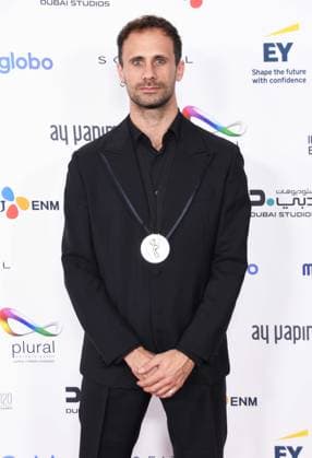 53rd International Emmy Awards in NYC 53rd International Emmy Awards in NYC Featuring: Oriol Pia Where: NYC, New York, United States When: 25 Nov 2025 Credit: Patricia Schlein WENN NYC New York United States Copyright: xPatriciaxSchlein WENNx wenn40808988 PS3x wenn40808988