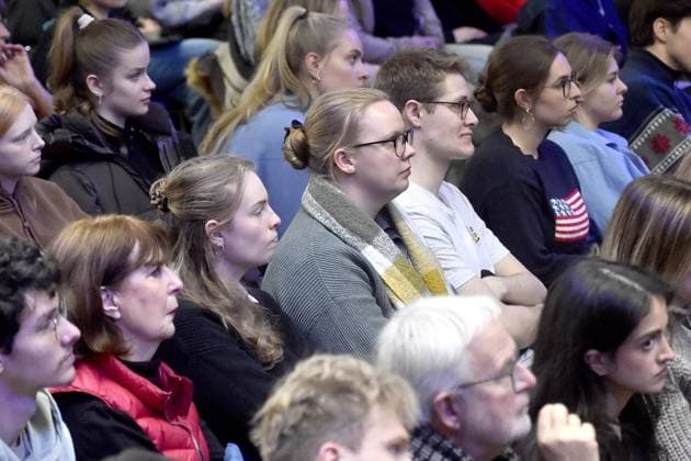 Bundeswirtschaftsminister a.D . hält Vortrag in UWH ** NUR FÜR REDAKTIONELLE ZWECKE ** EDITORIAL USE ONLY **<p>Robert Habeck, Bundeswirtschaftsminister a.D., hält am 26.11.2025 einen Vortrag in der UWH an der Alfred-Herrhausen-Straße in Witten -- Deutschland NRW Witten Copyright: JürgenxTheobald