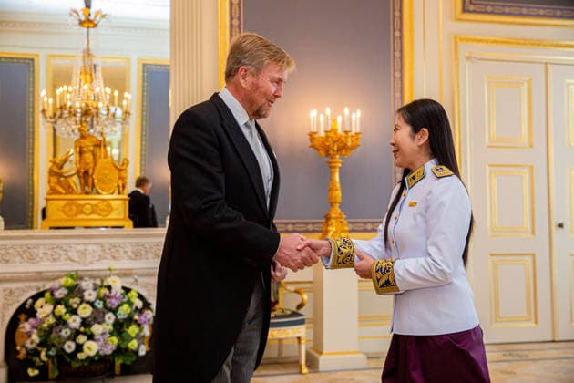 26-11-2025 Palace King Willem-Alexander during the credentials (geloofsbrieven) of the Ambassador of the Kingdom of Cambodia, Her Excellency S. Kimsour, at palace Noordeinde in The Hague. Â  Copyright: xPPEx