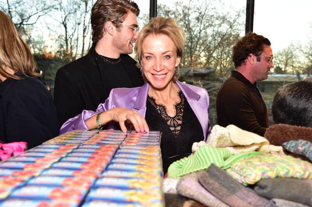 5.te Charity Promi Pack im BIKINI Annika Ernst lässt es sich nicht nehmen zum 5 Mal Veranstaltet Maimilian Seitz Charity Promi Pack in Berlin am 25.11.2025