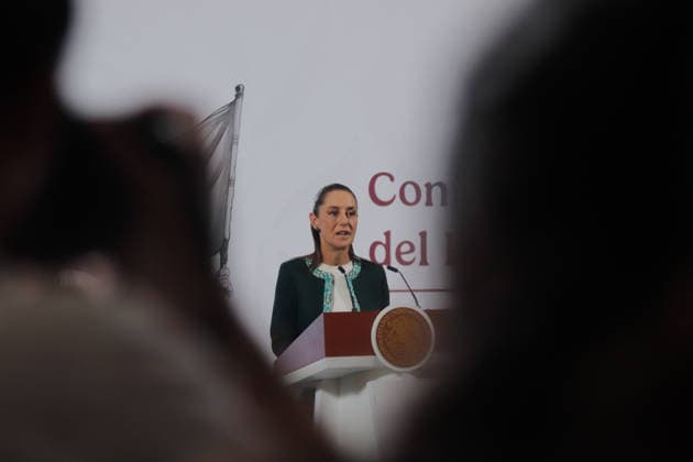 Mexico™s President Claudia Sheinbaum Holds Briefing Mexico™s President Claudia Sheinbaum Pardo speaks during a news conference about the new Mexican supercomputer, Coatlicue , the first in Latin America, will have a large data processing capacity. on November 26, 2025 in Mexico City, Mexico. (Photo by Carlos Santiago Eyepix Group) Copyright: xCarlosxSantiagox xEyepixxGroupx CS_26112025_173577