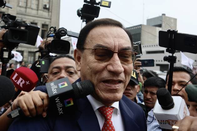 Former Peruvian President Vizcarra sentenced to 14 years in prison LIMA, PERU - NOVEMBER 26: Former Peruvian President Martin Vizcarra speaks to press on November 26, 2025, in Lima, Peru. Former President Martin Vizcarra was sentenced for receiving a total of 2.4 million soles (approximately US$710,000) from the construction companies ICCGSA for the construction of the Moquegua Hospital and Obrainsa for the Lomas de Ilo irrigation project. The court imposed a 14-year prison sentence. Klebher Vasquez Anadolu Lima Peru. Editorial use only. Please get in touch for any other usage.  Copyright: x2025xAnadoluxKlebherxVasquezx