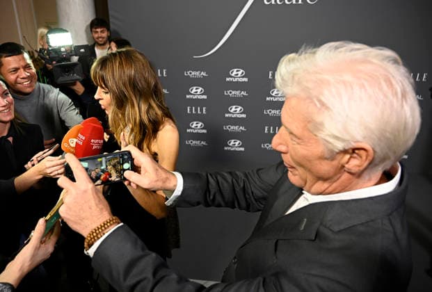 Elle celebrates the ELLE X FUTURE gala and presents the Elle Eco Award 2025 Alejandra Silva and Richard Gere during the ELLE X FUTURE gala held by Elle magazine at the Consulate of Italy, on November 26, 2025, in Madrid Spain ELLE x Future is a night to pay tribute to the future, to the planet and sustainability and to recognize the social and environmental work of many well-known faces committed to a better planet In addition, during the gala the ELLE Eco Award 2025 will be presented to honor one of the attendees for their commitment and social and environmental work 26 NOVEMBER 2025 Madrid Madrid Spain  Copyright: xFranciscoxGuerrax 7128747