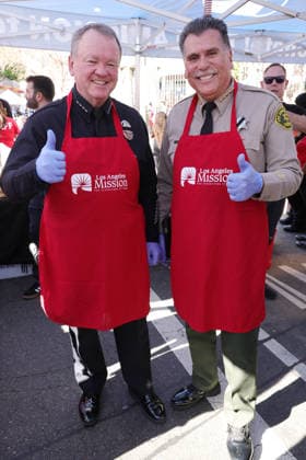 26 November 2025 - Los Angeles, California - Chief of the Los Angeles Police Department Jim McDonnell, Sheriff Robert G. Luna. 2025 Thanks & Giving On Skid Row held at Los Angeles Mission. Los Angeles USA - ZUMAa123 20251126_zaa_a123_074 Copyright: xADx