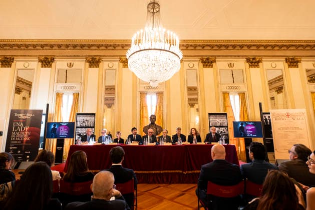 Premiere At La Scala -Lady Macbeth Of The Mtsensk District- Press Conference La Scala Theatre - Milan, Italy Carlo Rossanigo;Massimiliano Di Silvestre;Cristina Parenti;Tommaso Sacchi;Fortunato Ortombina;Riccardo Chailly;Vasily Barkhatov;Sara Jakubiak;Paolo Besana Premiere At La Scala -Lady Macbeth Of The Mtsensk District- Press Conference La Scala Theatre - Milan, Italy 26th November 2025  Copyright: xALFONSOxCATALANO SGPITALIAx