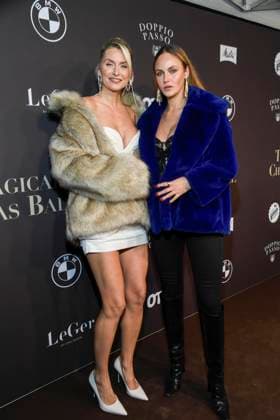 Berlin abb- Lena Gercke mit Elena Carrier Model zu Gast beim Magical Christmas Ball von LeGer by Lena Gercke im Claerchens Ballhaus Berlin am 26.11.2025 Berlin Deutschland