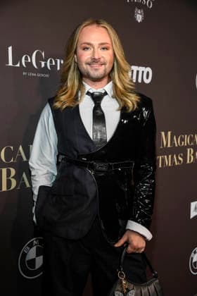 Berlin abb- Jack Strify zu Gast beim Magical Christmas Ball von LeGer by Lena Gercke im Claerchens Ballhaus Berlin am 26.11.2025 Berlin Deutschland