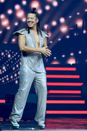 Jorge Gonzalez bei Let s Dance - Die Live-Tour 2025 in der ZAG Arena. Hannover, 25.11.2025