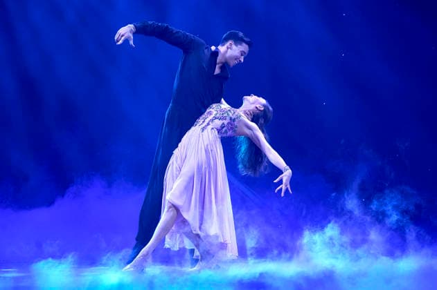 Diego Pooth und Ekaterina Leonova bei Let s Dance - Die Live-Tour 2025 in der ZAG Arena. Hannover, 25.11.2025