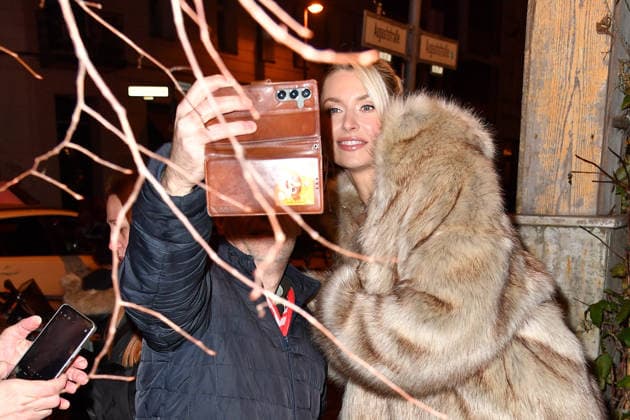 Lena Gercke beim Magical Christmas Ball von LeGer by Lena Gercke im Clärchens Ballhaus in Berlin 26.11.2025