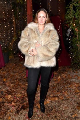Elena Carriere beim Magical Christmas Ball von LeGer by Lena Gercke im Clärchens Ballhaus in Berlin 26.11.2025