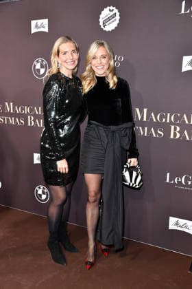 Lea Sophie Cramer und Doro Metasch beim Magical Christmas Ball von LeGer by Lena Gercke im Clärchens Ballhaus in Berlin 26.11.2025