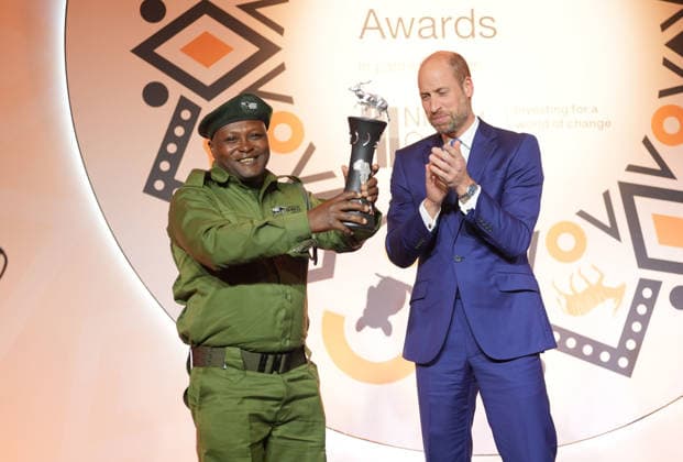 Tusk Conservation Awards Laban Mwangi poses with his award during the Tusk Conservation Awards at The Savoy Hotel in central London. Picture date: Wednesday November 26, 2025., Credit:Avalon.red Avalon UK, London  Copyright: xAvalon.redx xAvalonx 1054940127