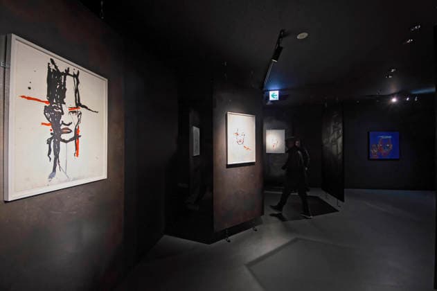 Kunstwerke von Johnny Depp in der Ausstellung A Bunch of Stuff -Tokyo im NEWoMan Takanawa. Tokio, 27.11.2025