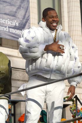 November 26, 2025, New York, New York, USA: SHAGGY rides a float in the 99th Macys Thanksgiving Day Parade on the Upper West Side, NYC. New York USA - ZUMAms4_ 20251126_faf_ms4_023 Copyright: xSoniaxMoskowitzxGordonx