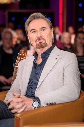 MDR - Riverboat. Sänger Nik P. ( Nikolaus Presnik ) anläßlich der Aufzeichnung der MDR - Talkshow Riverboat am 27.11.2025 in der Mediacity Leipzig. 20251127SFL0019
