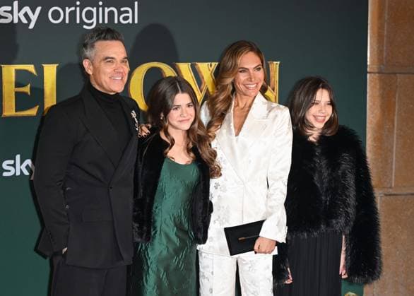 Celebrities attend the world premiere of ˜Tinsel Town™ at Vue Leicester Square, London Featuring: Robbie Williams, Teddy Williams, Ayda Field Williams Where: London, United Kingdom When: 27 Nov 2025 Credit: Cover Images EDITORIAL USE ONLY. NOT FOR USE BY NEWSPAPERS BASED IN THE UK. Copyright: xx coverimg55297613