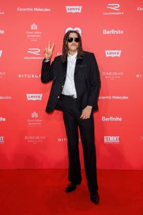 Award - 27. GQ Men of the Year Award 2025 - Badchieff (Shivan Darouiche) beim 27. GQ Men of the Year Award im Metropol am 27.11.2025 inBerlin Copyright: xEventpressxKochanx