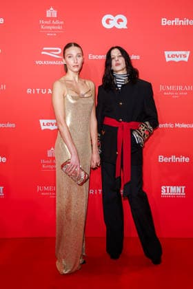 Award - 27. GQ Men of the Year Award 2025 - Devon Teuscher und Anne Imhof beim 27. GQ Men of the Year Award im Metropol am 27.11.2025 inBerlin Copyright: xEventpressxKochanx