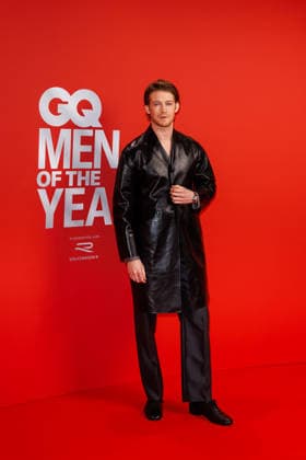 Award - 27. GQ Men of the Year Award 2025 - Joe Alwyn beim 27. GQ Men of the Year Award im Metropol am 27.11.2025 inBerlin Copyright: xEventpressxKochanx