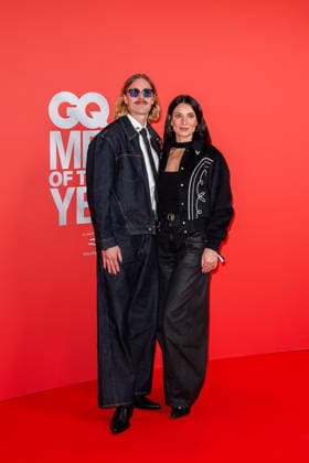Award - 27. GQ Men of the Year Award 2025 - Jackson Irvine und Jemilla Pir beim 27. GQ Men of the Year Award im Metropol am 27.11.2025 inBerlin Copyright: xEventpressxKochanx