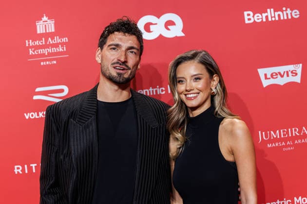 Award - 27. GQ Men of the Year Award 2025 - Mats Hummels und Nicola Cavanis beim 27. GQ Men of the Year Award im Metropol am 27.11.2025 inBerlin Copyright: xEventpressxKochanx
