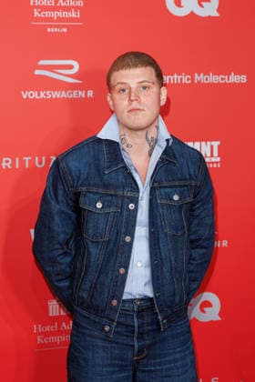 Award - 27. GQ Men of the Year Award 2025 - Yung Lean beim 27. GQ Men of the Year Award im Metropol am 27.11.2025 inBerlin Copyright: xEventpressxKochanx