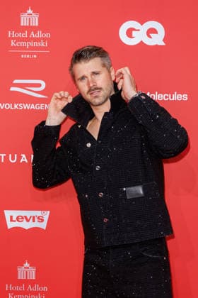 Award - 27. GQ Men of the Year Award 2025 - Thore Schölermann beim 27. GQ Men of the Year Award im Metropol am 27.11.2025 inBerlin Copyright: xEventpressxKochanx