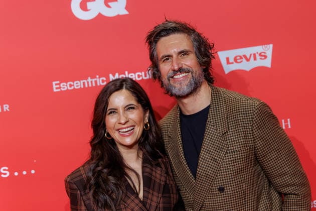 Award - 27. GQ Men of the Year Award 2025 - Chryssanthi Kavazi und Tom Beck beim 27. GQ Men of the Year Award im Metropol am 27.11.2025 inBerlin Copyright: xEventpressxKochanx