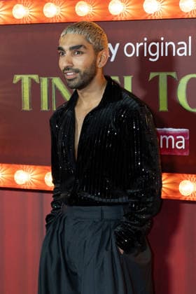 Tinsel Town film premiere Guests attend Tinsel Town film premiere in Leicester Square Featuring: Mawaan Rizwan Where: London, United Kingdom When: 27 Nov 2025 Credit: Phil Lewis WENN London United Kingdom Copyright: xPhilxLewis WENNx wenn40810545 PLAAx wenn40810545